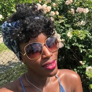 Meet your Posher, Lindie